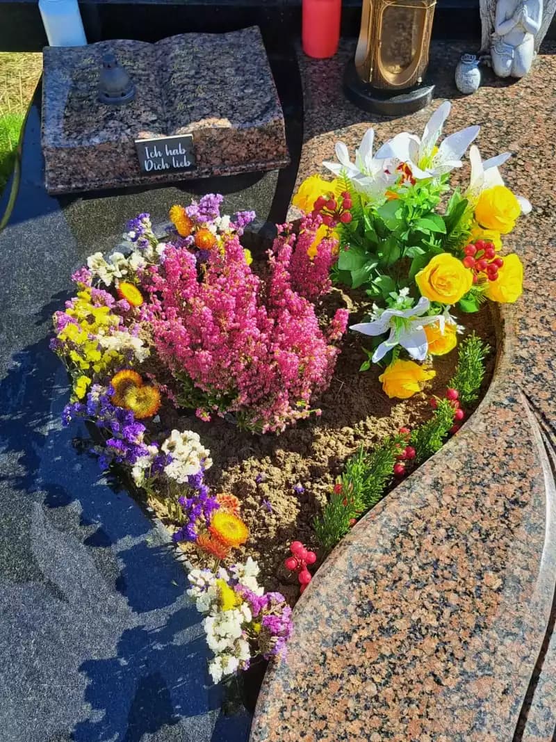 Lilia Rostyslawiwna Pastuschenko — burial place, photo 2
